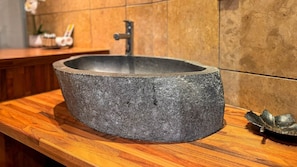 Shower, hair dryer, towels - Les Fables de la Fontaine (Sarlat-la-Canéda)