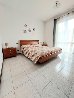 3 bedrooms, desk - The Breeze of Lake Baveno (Baveno)