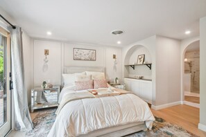 5 habitaciones, escritorio, cuna de viaje y wifi gratis 
