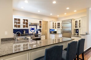 Fridge, microwave, dishwasher, coffee/tea maker