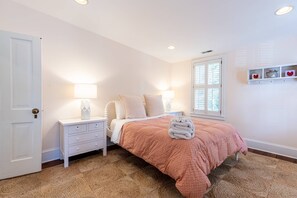 3 dormitorios, tabla de planchar con plancha, wifi gratis y ropa de cama