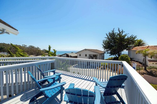 Sand Dollar Beach Home - Stunning views!