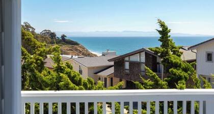 Sand Dollar Beach Home - Stunning views!