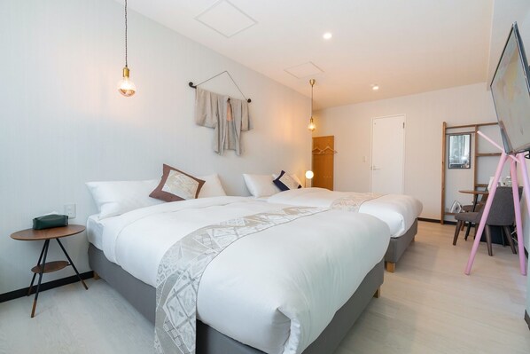 1 bedroom, desk, free WiFi, bed sheets