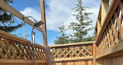 Cabin with fields of dreams! Dry cabin with all the comforts and amazing views.