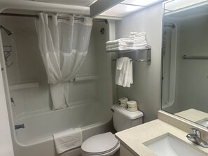 Hair dryer, towels - Coastal Calm Retreat (Myrtle Beach)