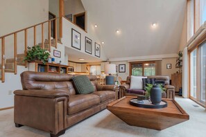 TV, fireplace, books - Fireplace, Fire Pit, Covered Porch & Resort Access (Hedgesville)