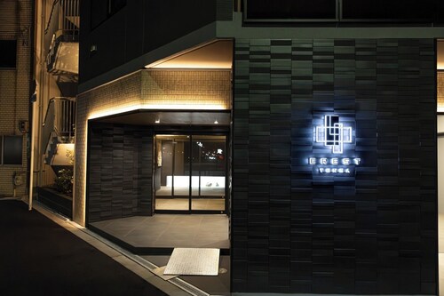 Luxury apt in prime location  65 2BR up to 8 Pax / Osaka Ōsaka