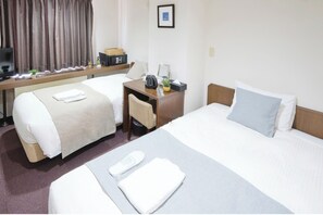 1 habitación, escritorio, tabla de planchar con plancha y wifi gratis 