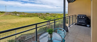 Living on the Ledge, ocean front