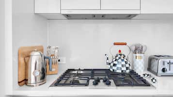 Microwave, stovetop, dishwasher