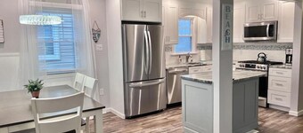 Renovated Condo/ 3BR 2BA First Floor Unit Near South End Beach Access