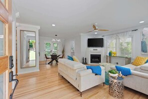 TV, fireplace, offices