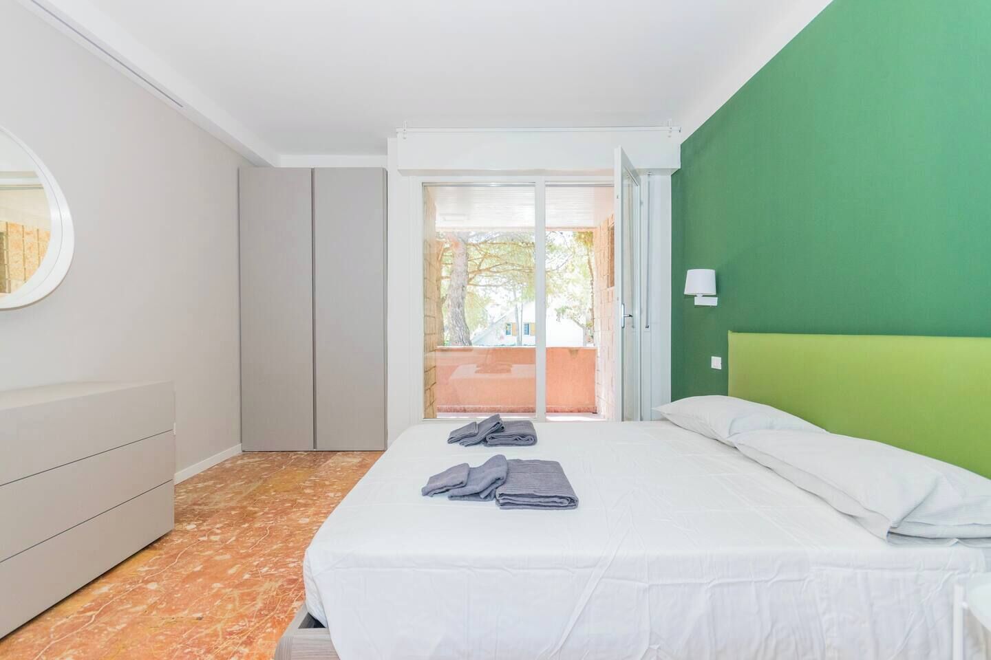 1 chambre, fer et planche à repasser, Wi-Fi, draps fournis