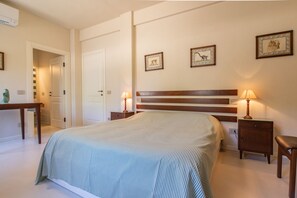 3 bedrooms, iron/ironing board, WiFi