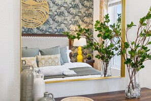 4 bedrooms, desk, iron/ironing board, free WiFi