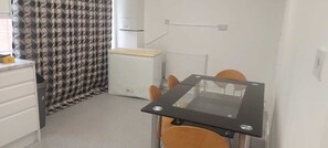 Dining - Modern Shared House in southeast London - Plumstead (London)