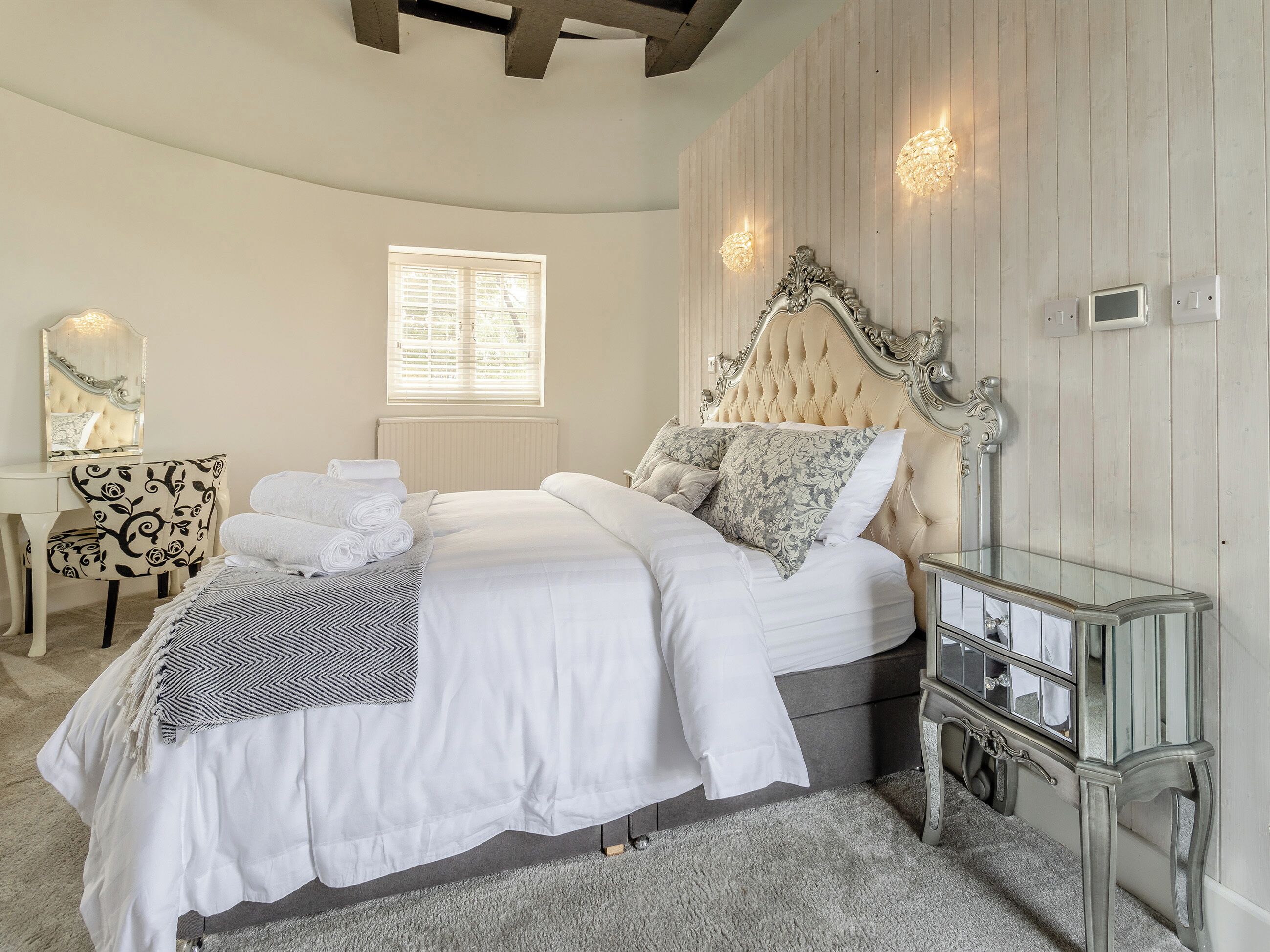 3 camere, Wi-Fi gratuito