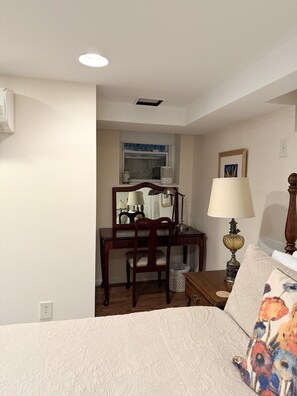 1 chambre, bureau, fer et planche à repasser, Wi-Fi