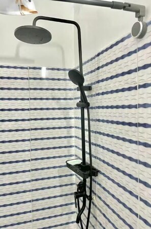 Towels, soap, toilet paper - Cosy studio at la riviera palmeraie (Abidjan)