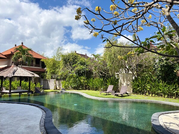 Udendørs pool