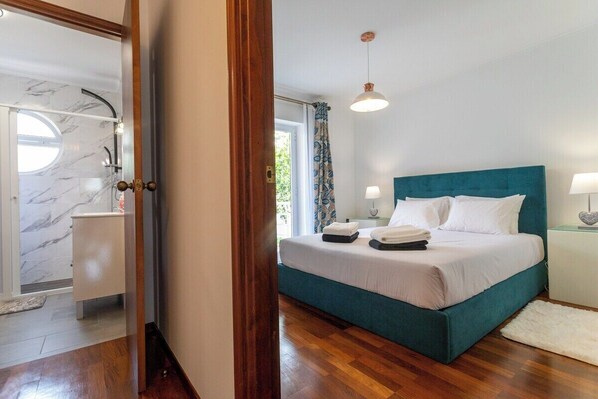 3 Schlafzimmer, Bügeleisen/Bügelbrett, Internetzugang, Bettwäsche