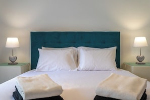 3 chambres, fer et planche à repasser, accès Internet, draps fournis