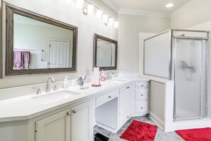 Hair dryer, towels