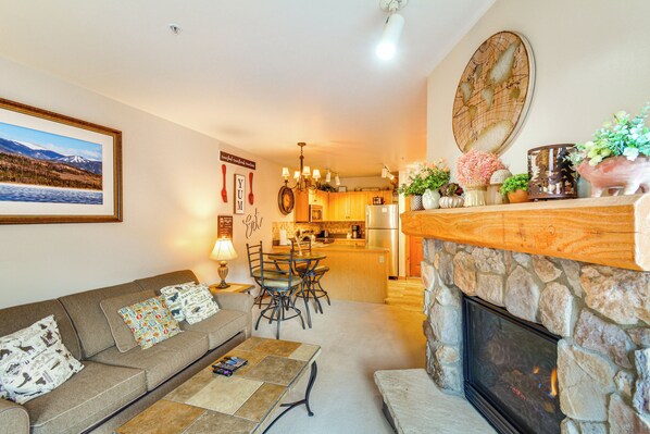 TV, fireplace - On-Site Gondola Access: Keystone Ski Condo (Keystone)