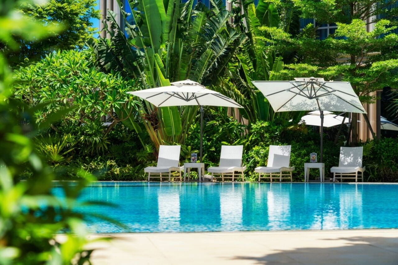 Seasonal outdoor pool