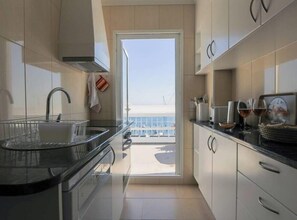 Fridge, microwave, oven, coffee/tea maker