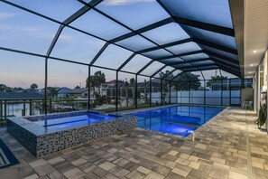 Beheizter Pool
