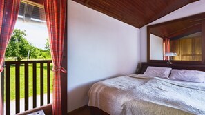 2 bedrooms, free WiFi, bed sheets - Holiday Home Blackrock Siscia by Villas Guide (Popovaca)