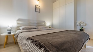 3 Schlafzimmer, BĂŒgeleisen/BĂŒgelbrett, kostenloses WLAN, BettwĂ€sche