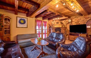 Fernseher, Kamin