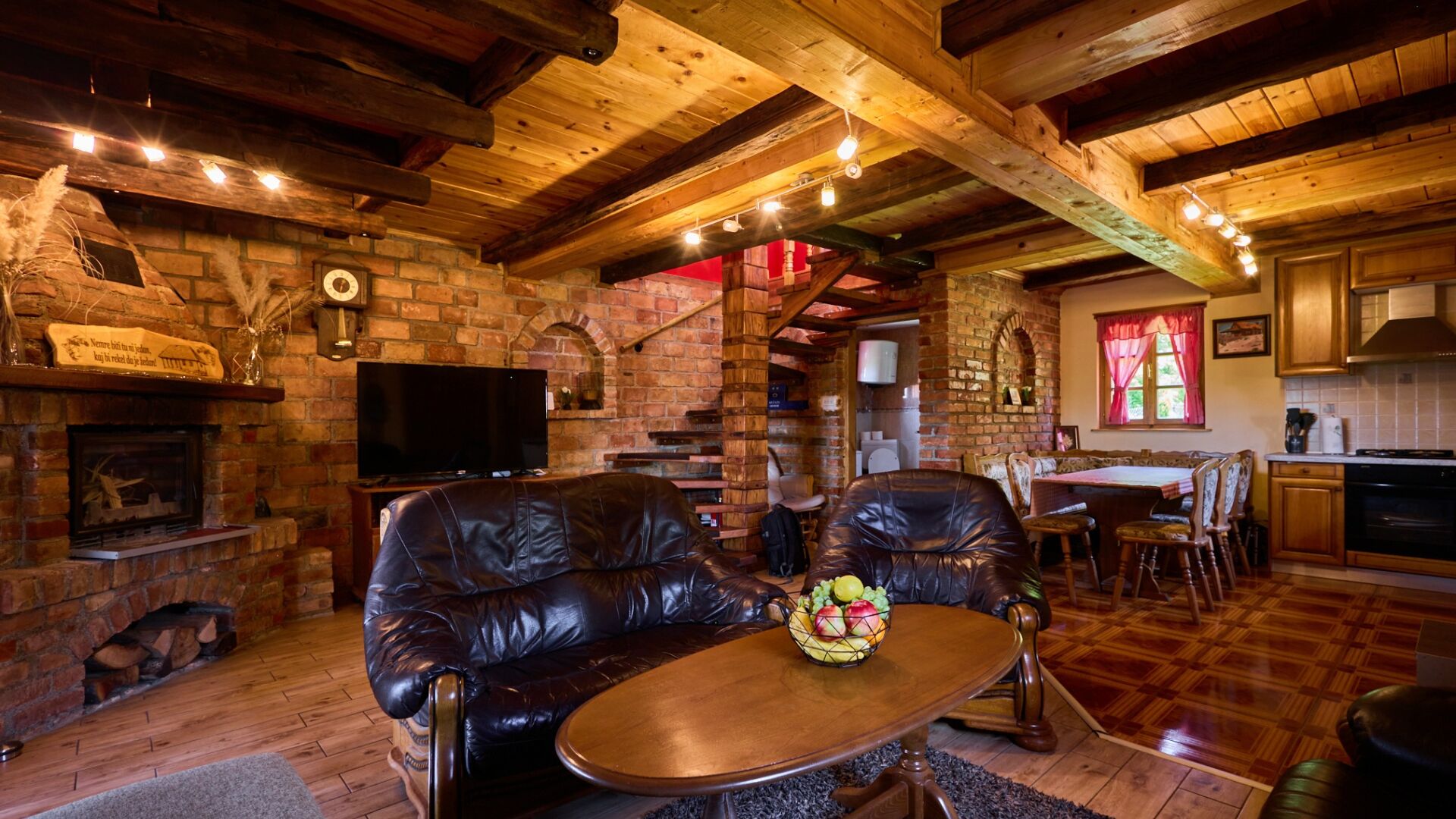 TV, fireplace