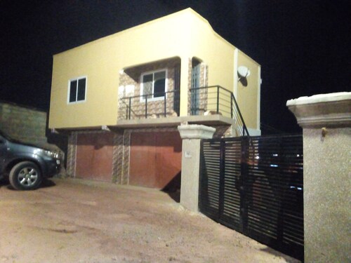 Cozy 1-bedroom apartment with AC, WiFi and kitchen in Cape Coast Abura New Town