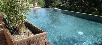 Infinity pool