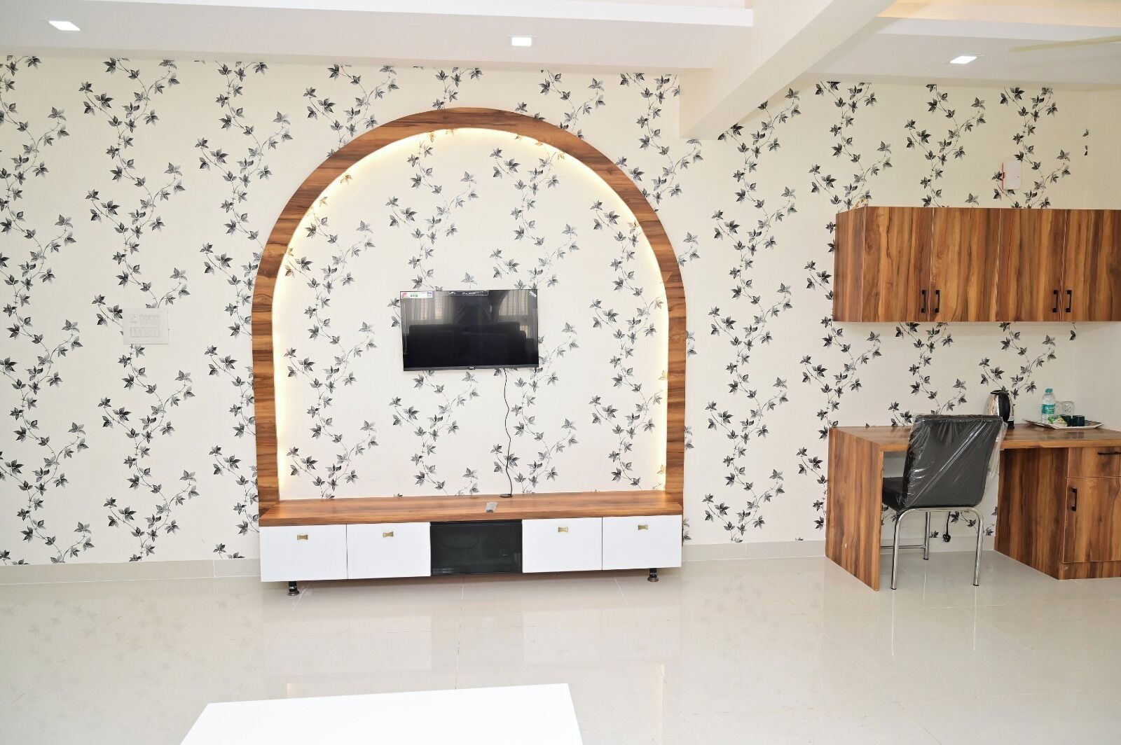 Perhehuoneisto, kaupunkinäköala | Silitysrauta/-lauta, ilmainen Wi-Fi