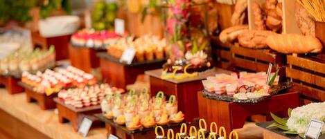 매일 뷔페 아침 식사(1인당 VND 250000)