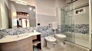 Hair dryer, towels, soap, toilet paper - Conca Oro for Kids - Ground floor house with large shared outdoor space (Toscana)