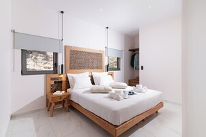 Penthouse, Balcony, Partial Sea View | Soundproofing, iron/ironing board, free WiFi