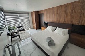 1 makuuhuone, silitysrauta/-lauta, vuodevaatteet