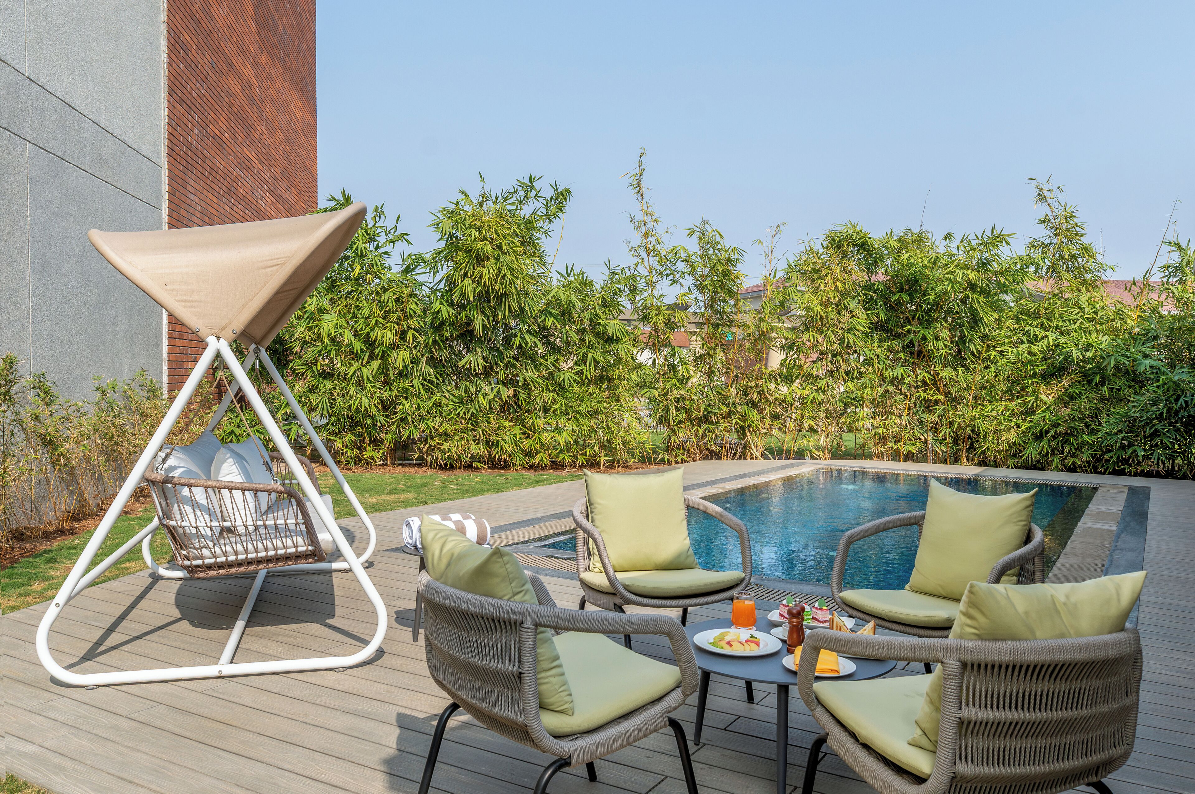 Garden Villa - 2 bedroom | 迷你吧、客房内保险箱、办公桌、熨斗/熨衣板