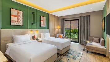 Premium Twin kamer | Een minibar, een kluis op de kamer, een bureau