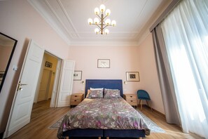 Deluxe Room | Desk, blackout curtains, iron/ironing board, free WiFi - Mantellate 9 (Florence)