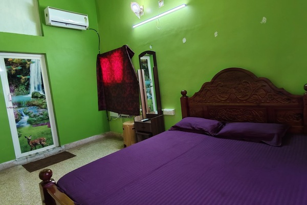 Deluxe Double Room | Soundproofing, WiFi (free)