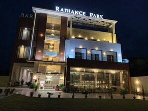 Front of property - HOTEL RADIANCE PARK RAMPUR (Rampur)