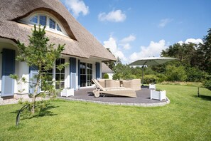 Terrace/patio - Holiday Home in Fuhlendorf (Fuhlendorf)