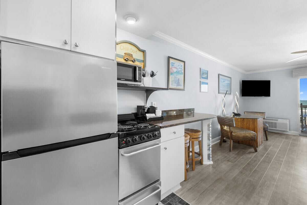 Fridge, microwave, coffee/tea maker